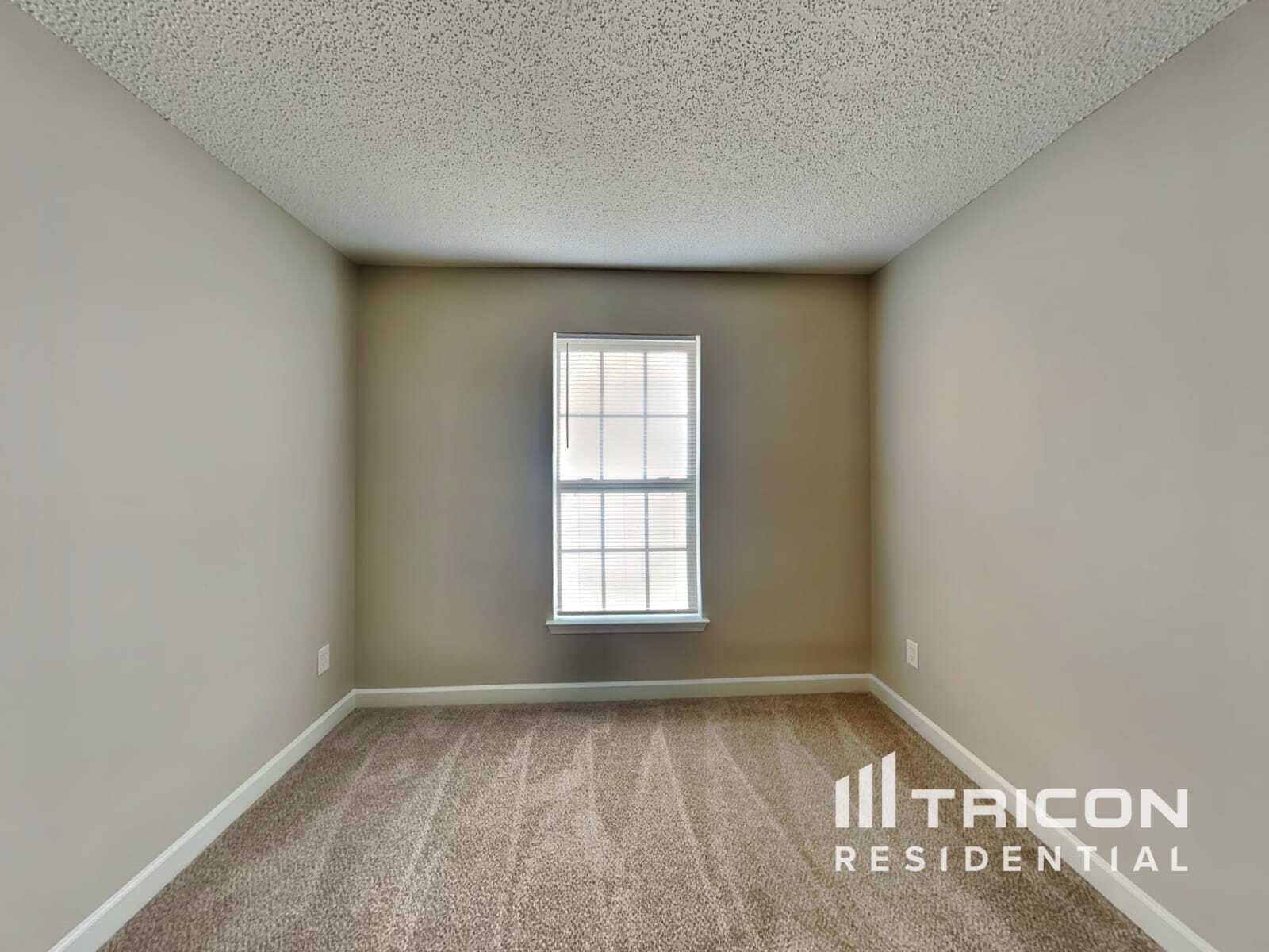 Building Photo - 2608 Misty Cove Pl NE
