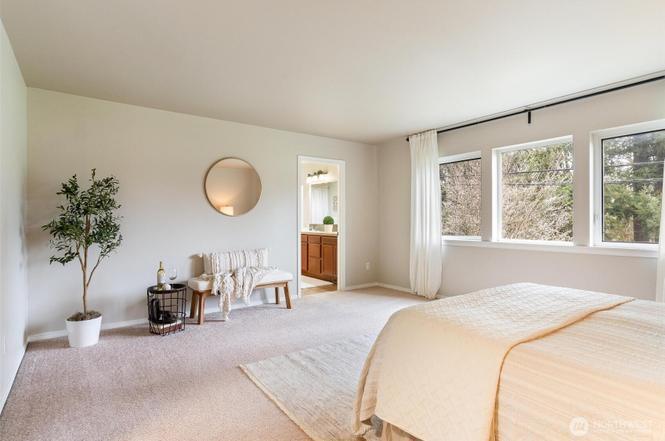 Building Photo - 21912 SE 240th Pl