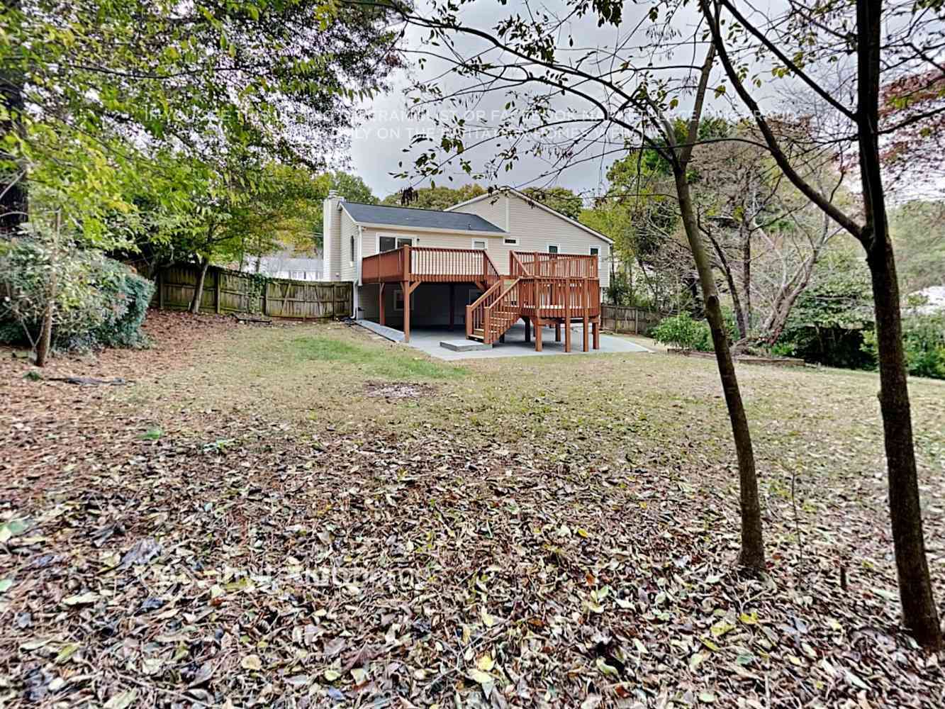 Building Photo - 4030 Leicester Dr NE