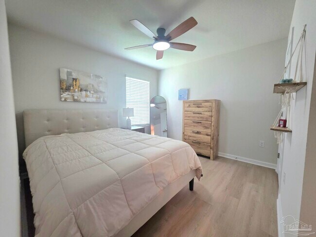Building Photo - 4375 White Cedar Ct