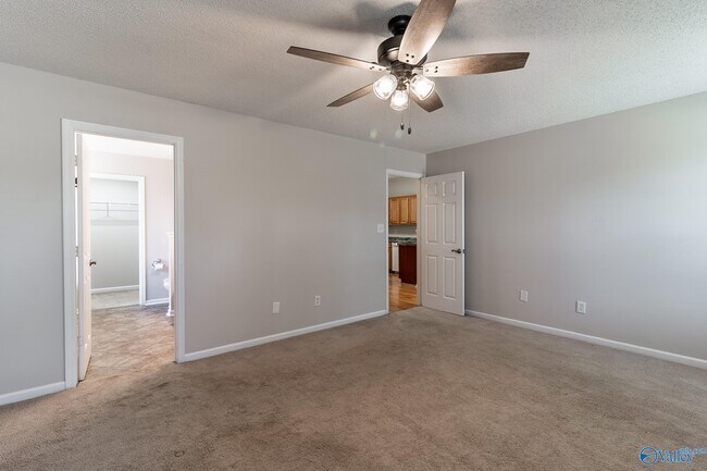 Building Photo - 114 Clover Ridge Dr