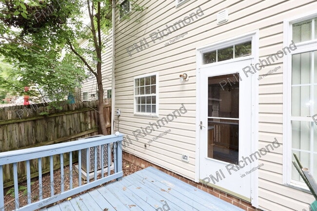 Building Photo - 8607 Millstream Dr