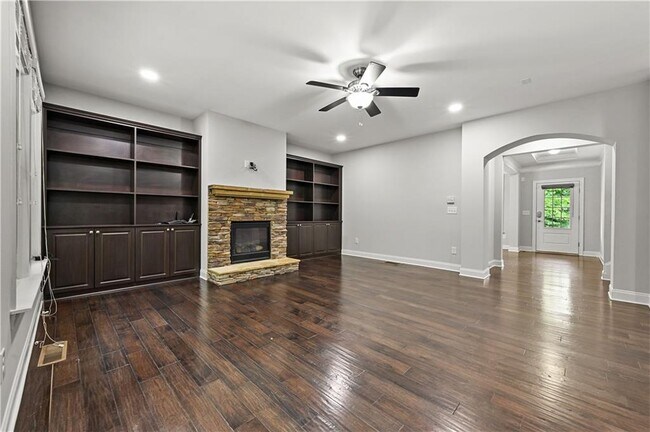 Building Photo - 9965 Cameron Parc Cir