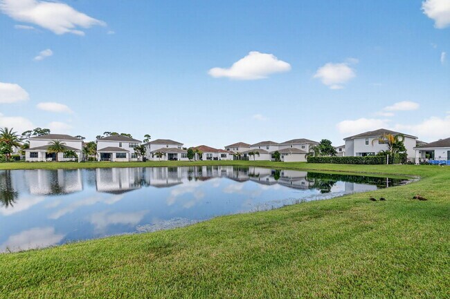 Building Photo - 7303 Estero Dr