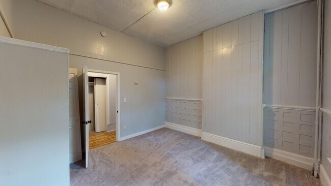 Building Photo - 2630 Stanton Ave