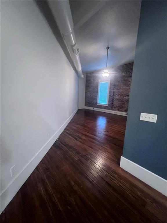 Building Photo - 116 N Broadway St