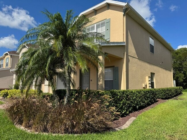 Building Photo - 16617 Cedar Crest Dr