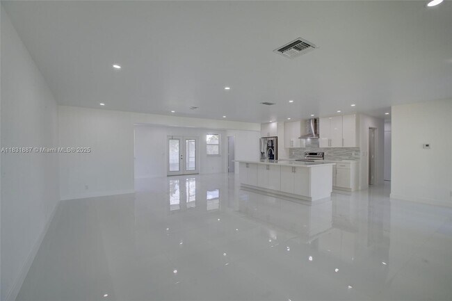 Building Photo - 1801 N 54th Ave