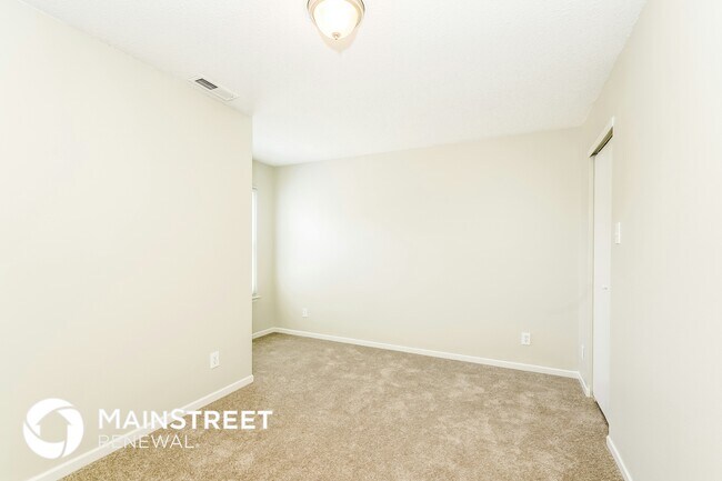 Building Photo - 138 Frostwood Ln