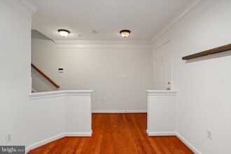 Building Photo - 5061 Kilburn St