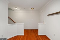 Building Photo - 5061 Kilburn St