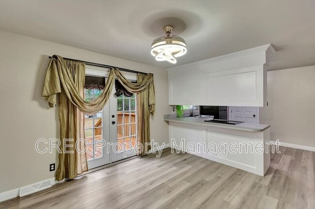 Building Photo - 417 Joy Dr