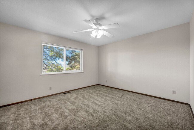 Building Photo - Single Story Home Located on a Ranch