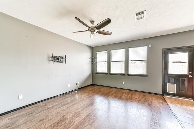 Building Photo - 12411 Lark Fair Ln