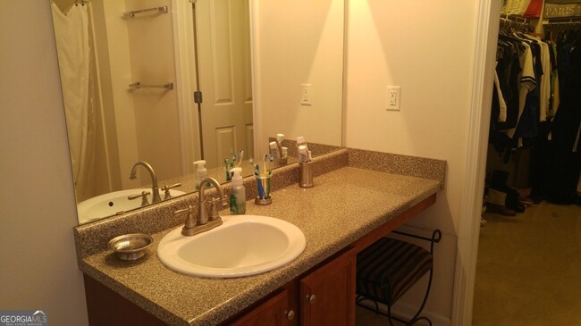 Building Photo - 66 Stony Oak Dr
