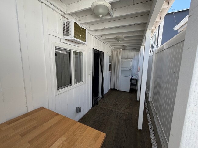 Building Photo - 3619 Edenhurst Ave