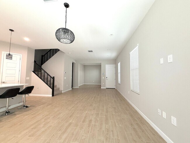 Building Photo - 5059 E Gallop Wy