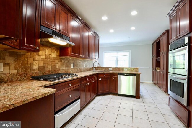 Building Photo - 1310 Forestwood Dr