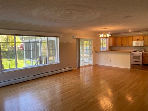 Building Photo - 8 Thrush Ln