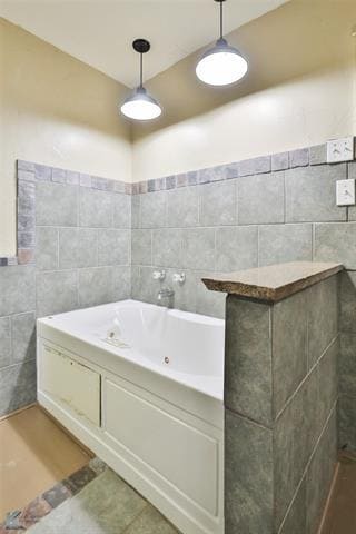 Building Photo - 609 Sunset Dr
