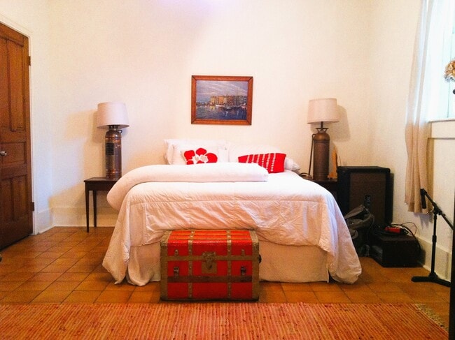 Building Photo - 7728 Zimpel St