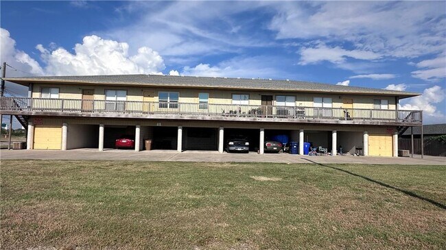 Building Photo - 4502 Surfside Blvd