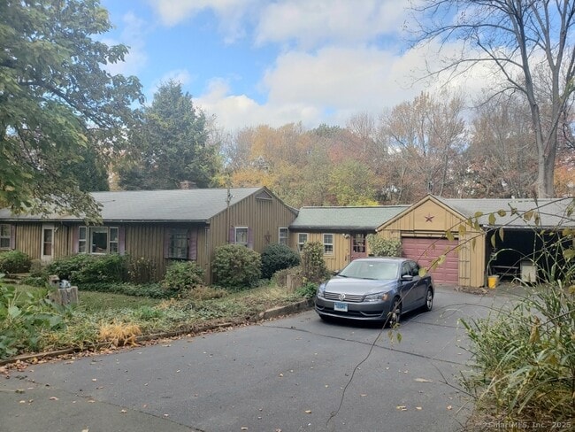 Primary Photo - 18 Hilltop Dr