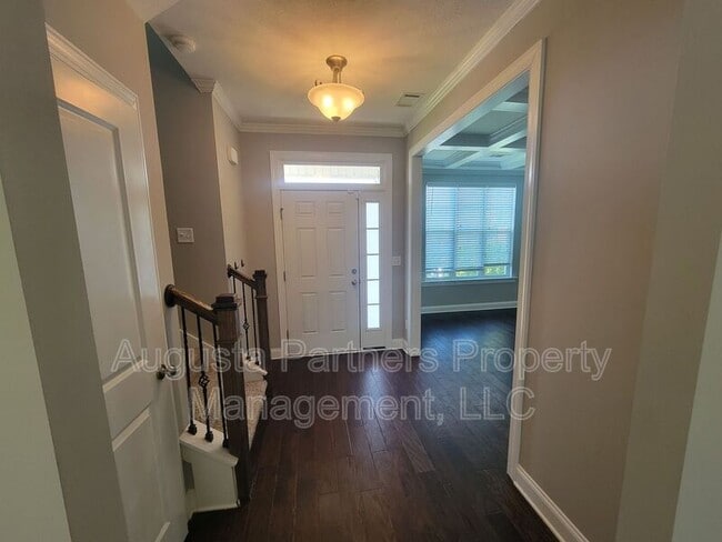 Building Photo - 1733 Ethan Way
