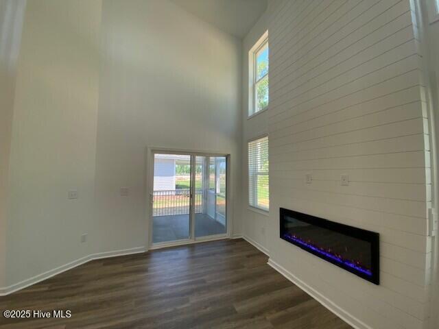 Building Photo - 7414 Julius Dr NE