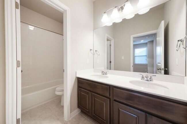 Building Photo - 20921 Brooklynn Melissa Dr