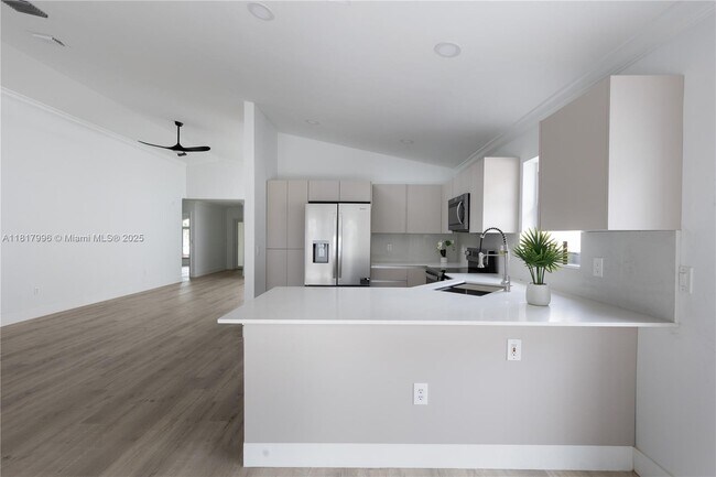 Building Photo - 46 Gables Blvd