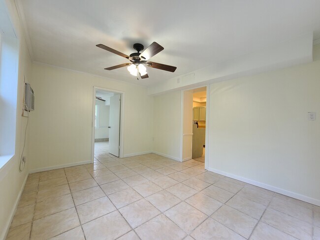 Building Photo - 415 N Glenburnie Rd
