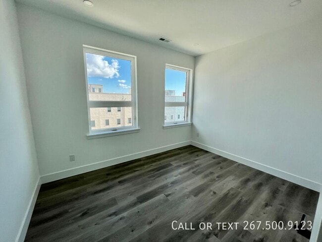 Building Photo - 1843 Hartranft St