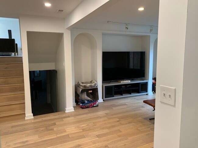 Building Photo - 4214 50th St NW