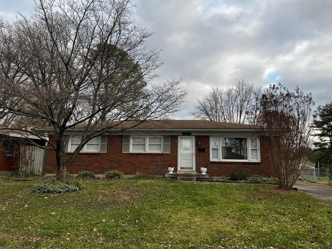 Building Photo - 4214 Blossomwood Dr