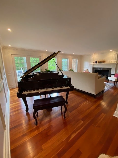 Building Photo - 9675 Rollin Dr