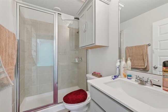 Building Photo - 18619 Greenwood Mdw Trl