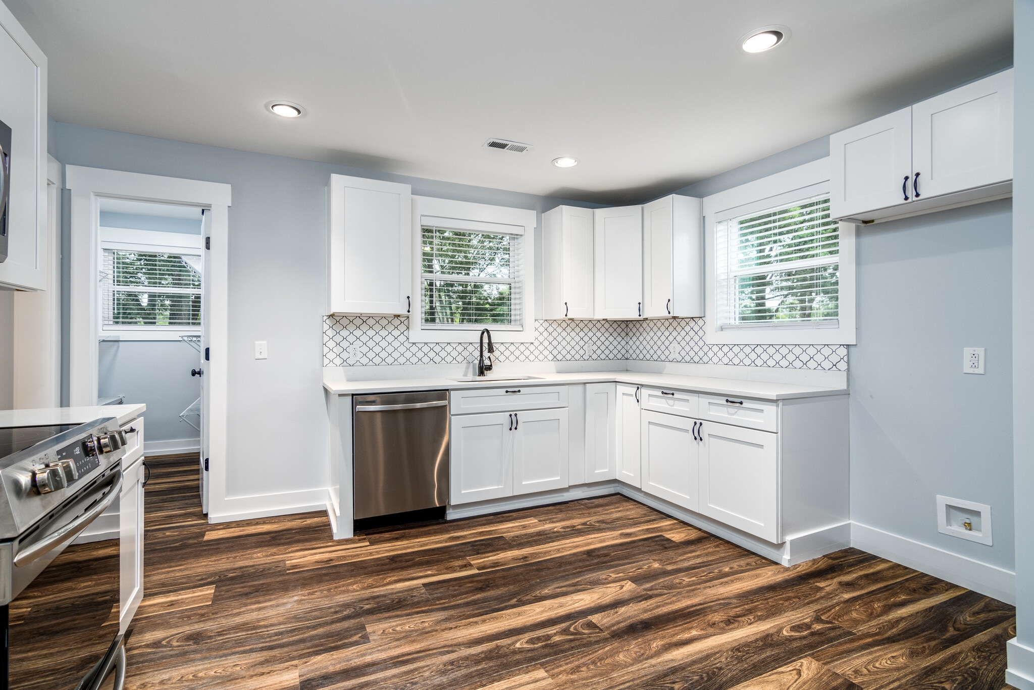 Kitchen - 503 Hampton St