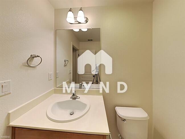 Building Photo - 2 br, 2.5 bath Condo - 2580 W El Camino Av...