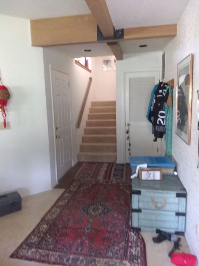Building Photo - 7 month Lease -3bd/2.5ba Fully Furnished S...