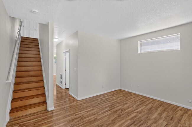 Building Photo - 2038 SE 171st Ave
