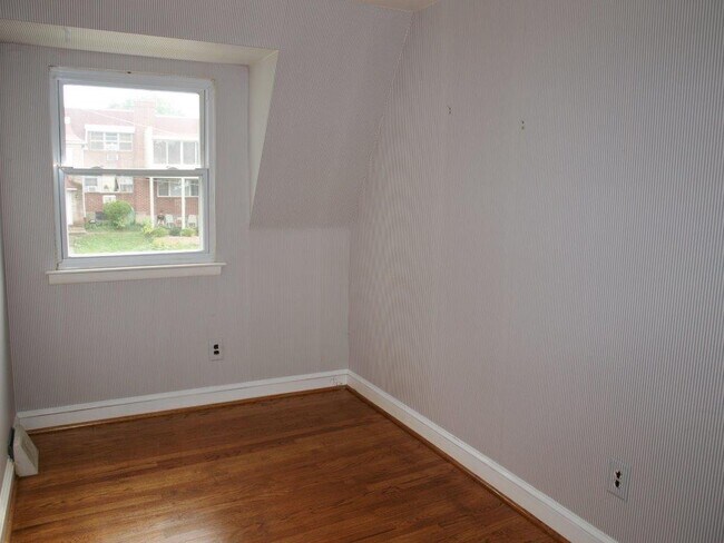 Building Photo - 5411 Houghton Pl