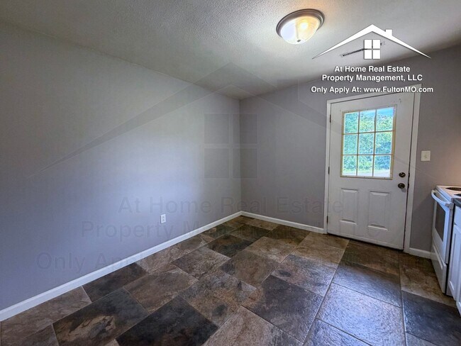 Building Photo - 107 Spruce Dr