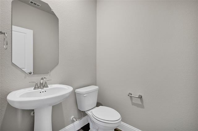 Building Photo - 421 Ezra Ln