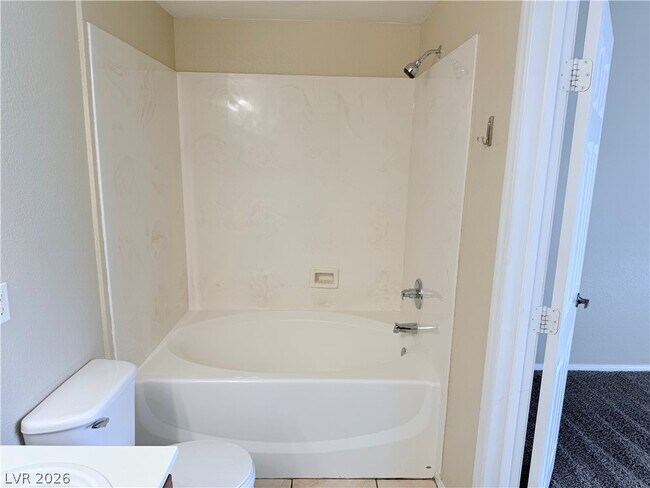 Building Photo - 5855 Valley Dr