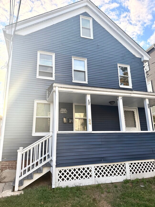Building Photo - 34 Grove St