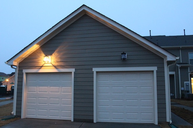 Single Car Garage - 2706 Tranquil Oak Pl