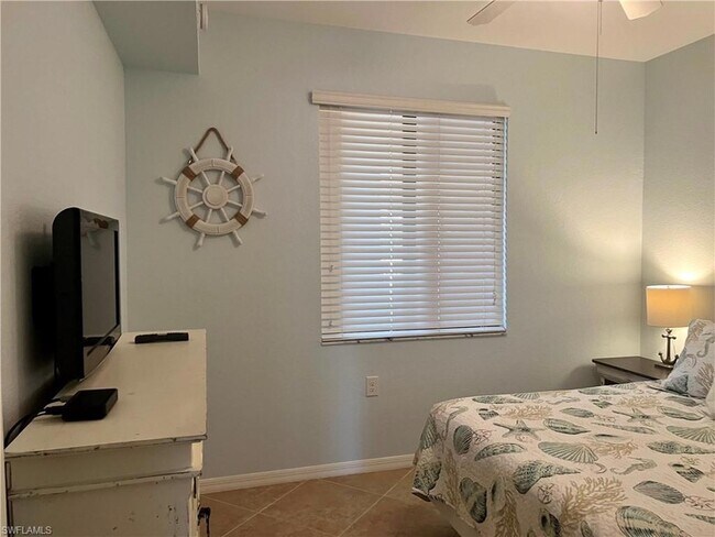 Building Photo - 9715 Acqua Ct
