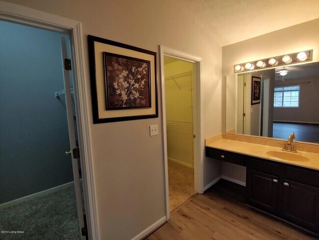 Building Photo - 10405 Trotters Pointe Dr