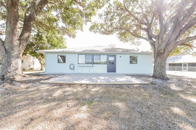 Building Photo - 5801 Pauma Pl